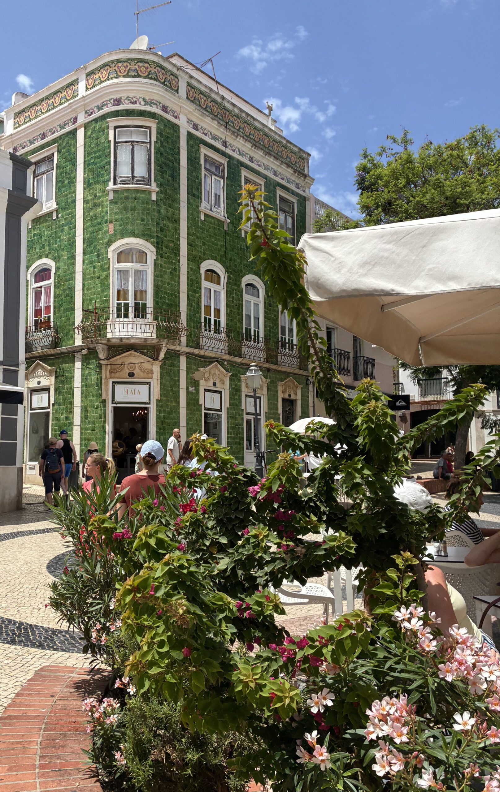 6 geniale Ausflugsziele an der Algarve: Unsere persönlichen Highlights für deinen Urlaub Altstadt Lagos Algarve