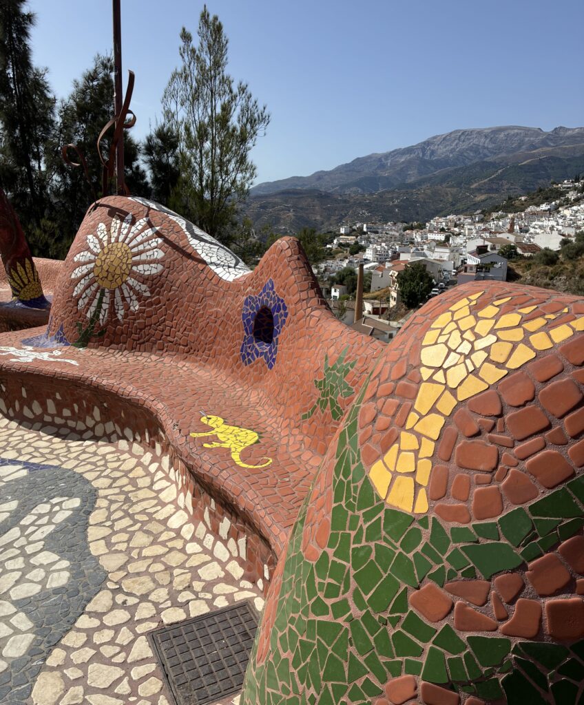 Auswandern mit Familie: Könnte Spanien unser neues Zuhause Werden? Competa Mirador Panoramico