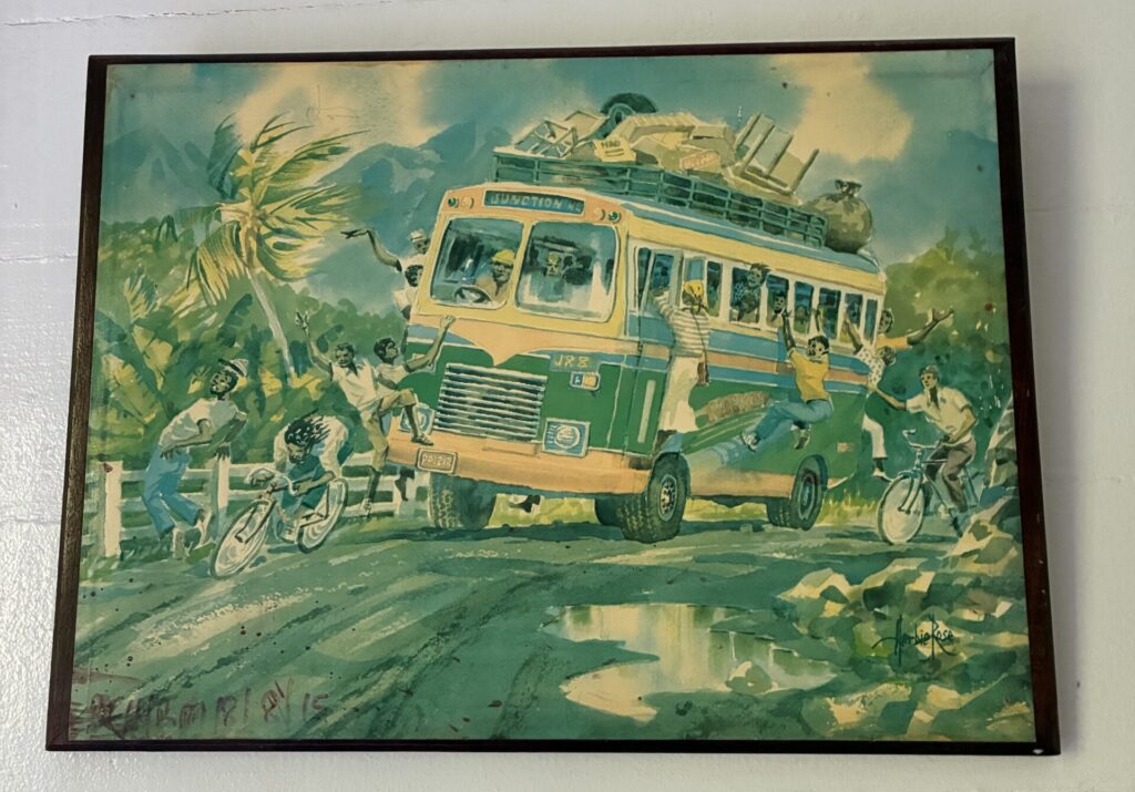 Jamaika ruft! Einreise-Check, Koffer-Essentials und echte Insider-Tipps für dein Karibik-Abenteuer Bus fahren auf Jamaika